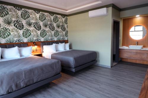 2 double beds