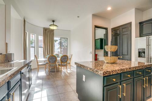 Pool Access and Private Patio Litchfield Park Home! in ลิตช์ฟิลด์พาร์ค