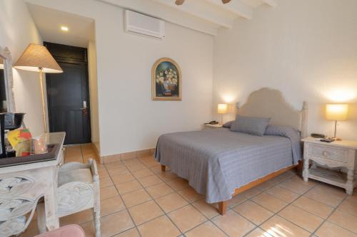 Standard Room with View image 10