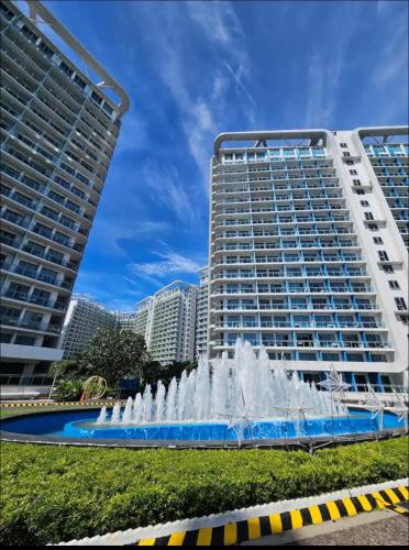DT SUITES AND RESORTS at Azure Paranaque