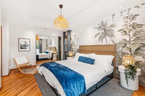 Sunset Terrace-Hot Tub-King Bed-Game Room-Parking in San Diego, USA