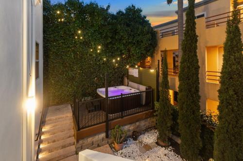 Sunset Terrace-Hot Tub-King Bed-Game Room-Parking in San Diego, USA