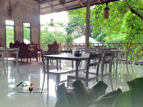Restaurant, Birding Cottage Tangkoko in Rinondoran