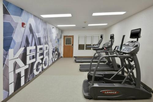 SpringHill Suites Des Moines West - image 6