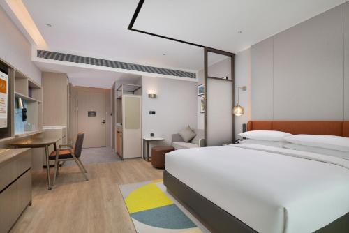 1 queen bed