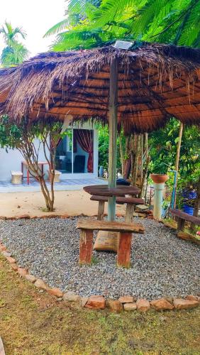 Baan Mai Hom Resort Suan Phueng Room Type - Triple Room with View