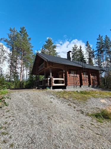 . Kalliorinteen Mökit Ruskapirtti