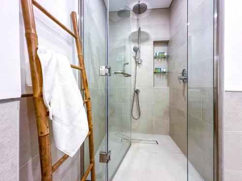 Ultra Luxury Flat with Amazing Pool Near to Burj, Dubaj (zdjęcie 10)