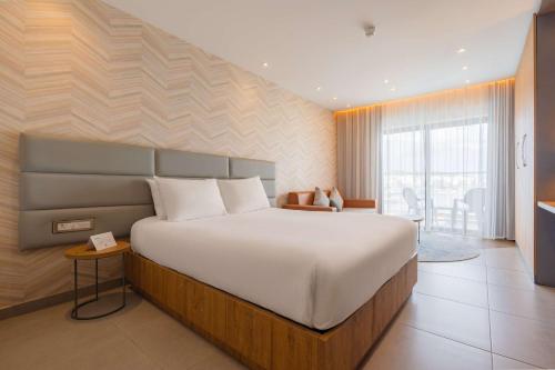 Dolmen Hotel Malta - image 2