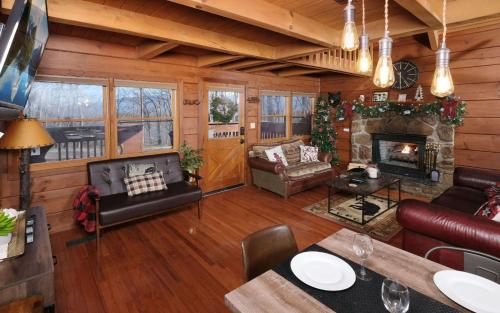 Queen of the Hills The Perfect Cabin in Gatlinburg, USA