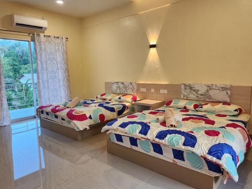 2 double beds