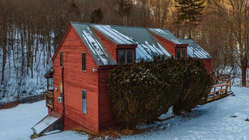 4 Bedroom House in Vermont with Hot Tub in Killington Village, Vereinigte Staaten von Amerika