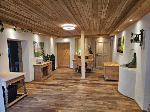 Premium Apartment mit privatem Whirlpool, Sauna, Garten