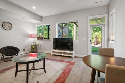 Cozy 1BR Retreat in Sammamish apts