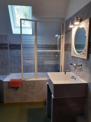 Vannas istaba, Grand appartement 4/5 personnes in Bartres