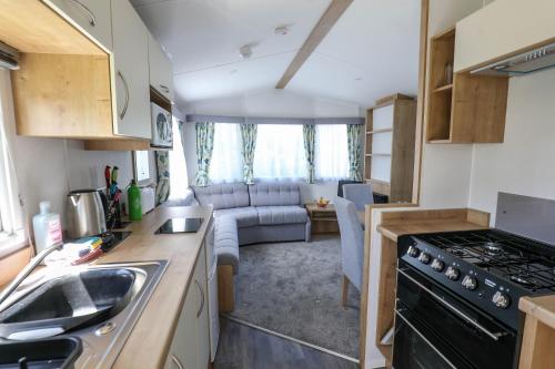 Tehidy Holiday Park - image 12