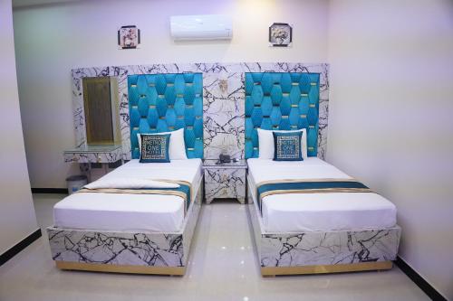 Metro One Hotel - image 5