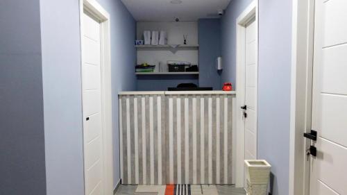 Előcsarnok, Эдельвейс Express (Эдельвеис Express) in Zhetysu Negyed