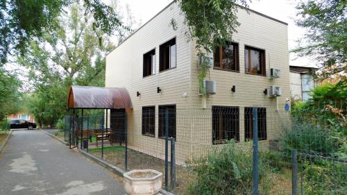 A szálláshely kívülről, Эдельвейс Express (Эдельвеис Express) in Zhetysu Negyed