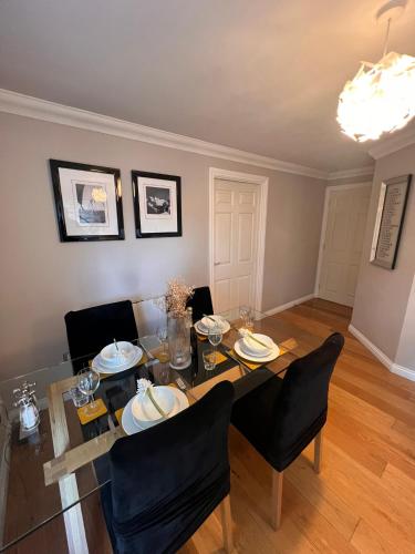 2 Bed 2 Bath Windsor Apartment & Parking 15CC, Windsor (Foto 10)