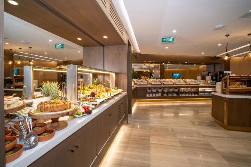 Rayelin Hotel Old Town - image 14