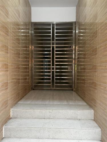 Bejárat, Creative Palace in Narayanganj