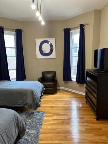Gorgeous North Kenwood Hyde Park Unit in Chicago, USA