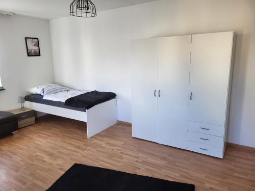 Große Komfortable Monteurswohnung in Gutenacker, Deutschland