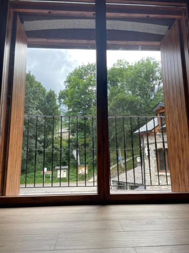 El Arco de Piedrafita in Piedrafita De Jaca