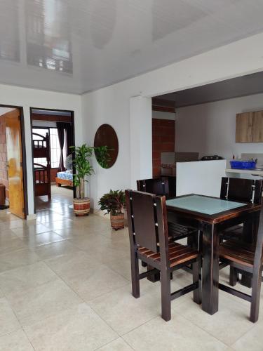 CASA EN DORADAL in Puerto Triunfo