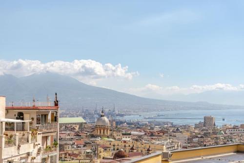 La perla del Vesuvio, Неаполь