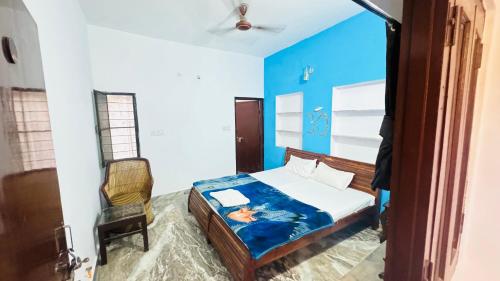 Deluxe Double Room image 8