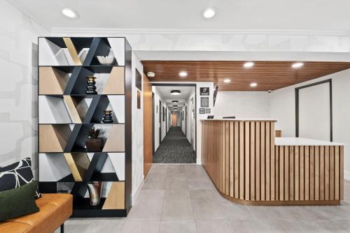 Lobby, Royal Palace Westwood Hotel in Westwood