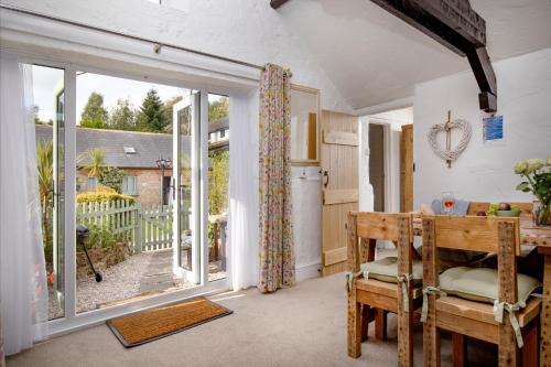 Skats, Jasmine Cottage in Marldon