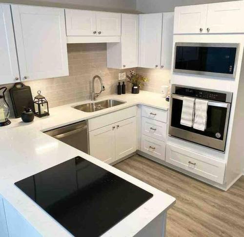 Colonial Stay- 7 BR-up to 14 Guests in รอสเวลล์ (GA)