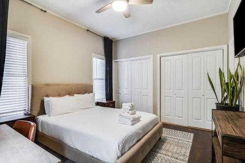 Charming 2-Bedroom House in the Heart of Lafayette in Lafayette, USA