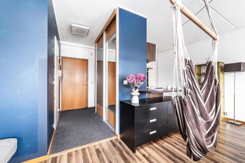 Top floor near ferry terminal - free parking Top floor near ferry terminal - free parking