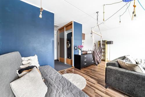 Top floor near ferry terminal - free parking Top floor near ferry terminal - free parking