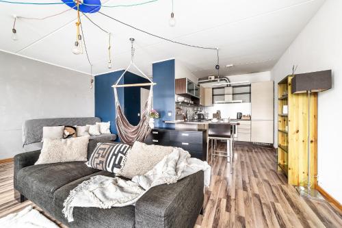 Top floor near ferry terminal - free parking Top floor near ferry terminal - free parking