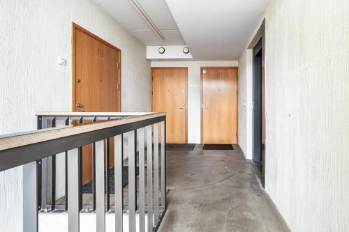 Top floor near ferry terminal - free parking Top floor near ferry terminal - free parking