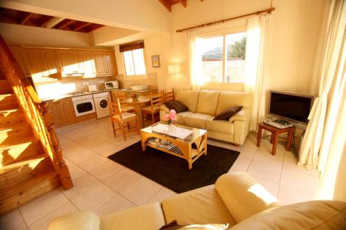 Alonia Villas in 피주리