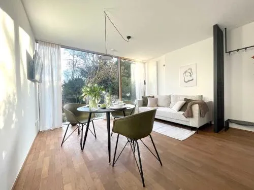 Blueberry Living - Wohlfühl-Apartment Starnberger See, Design, Sport & Natur in Tutzing, Deutschland