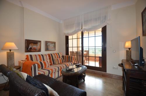 Los Pelícanos SOLMARES