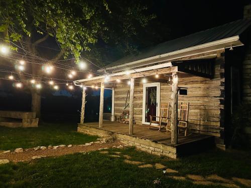 Crocketts Cabin in Columbia, USA