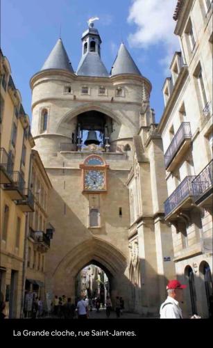 Appartement hyper centre historique, Bordeaux (photo 10)