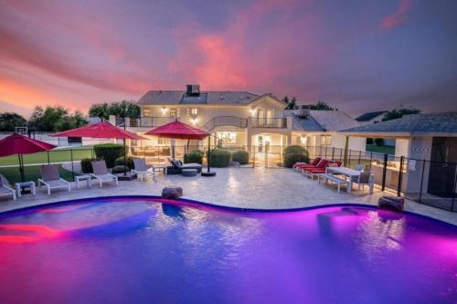 LeFairview Chateau- Pickleball Heated Pool Jacuzzi