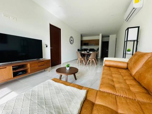 Modern Cancun Apartment, Cancún