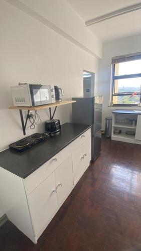 Modern rooms available close to the beach in Humewood in Port Elizabetas