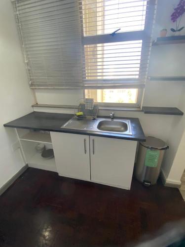 Modern rooms available close to the beach in Humewood in Port Elizabetas