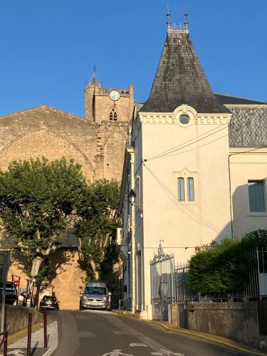 Vignerone atypique proche du canal du midi à 30 min des plages Vignerone atypique proche du canal du midi à 30 min des plages